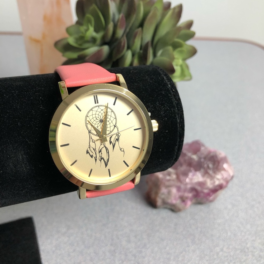 Nwot Dream Catcher Design Gold Watch
